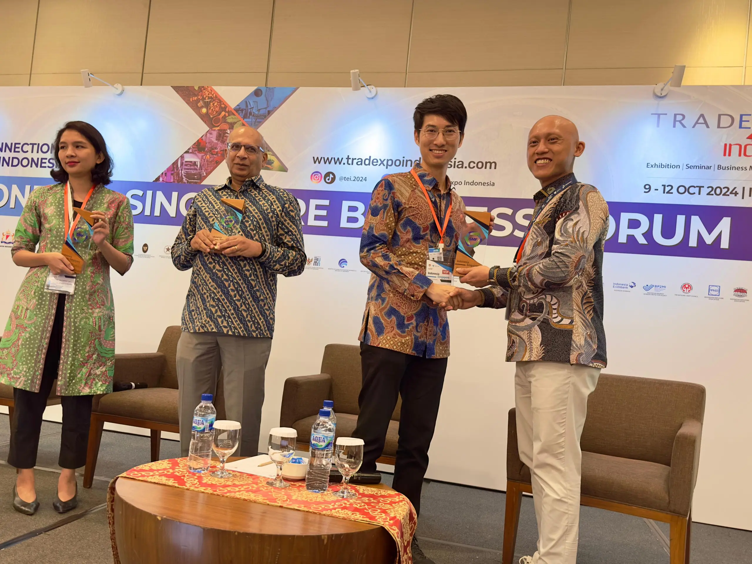 Creativeans at TEI 2024 › Creativeans Kolaborasi untuk Mendorong UMKM Indonesia dan Bisnis Singapura di TEI 2024