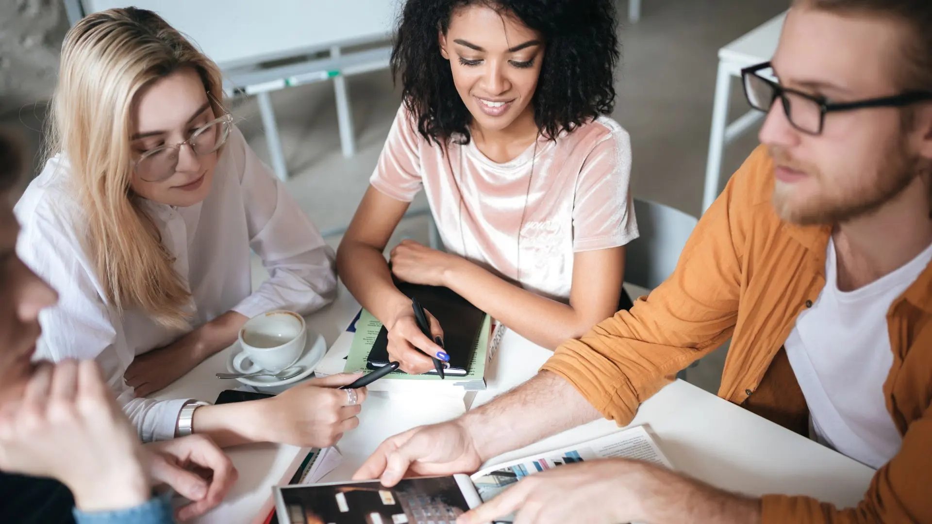Brand Equity Kunci Sukses Bisnis di Kompetisi › Creativeans Brand Equity Kunci Sukses Bisnis di Kompetisi
